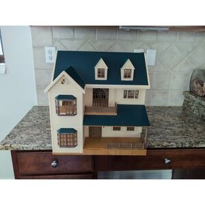 Calico Critters Deluxe Village Hill House Epoch Green Roof Sylvanian Families